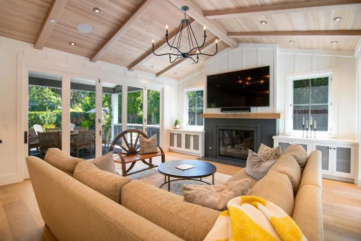 1099 Cambridge Avenue, Menlo Park, California 94025