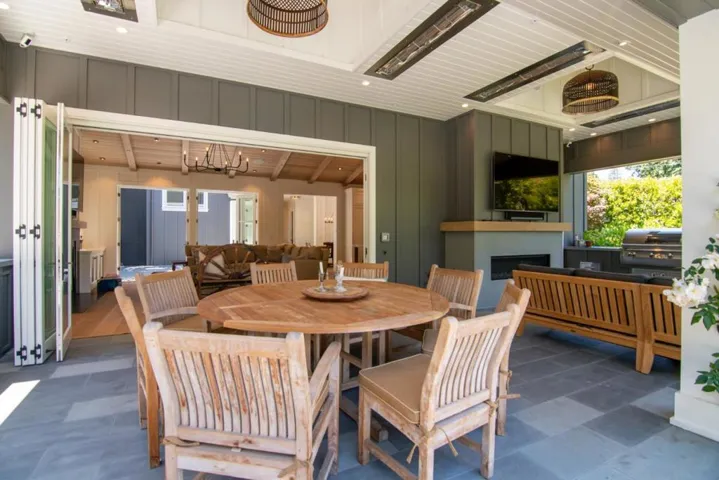1099 Cambridge Avenue, Menlo Park, California 94025