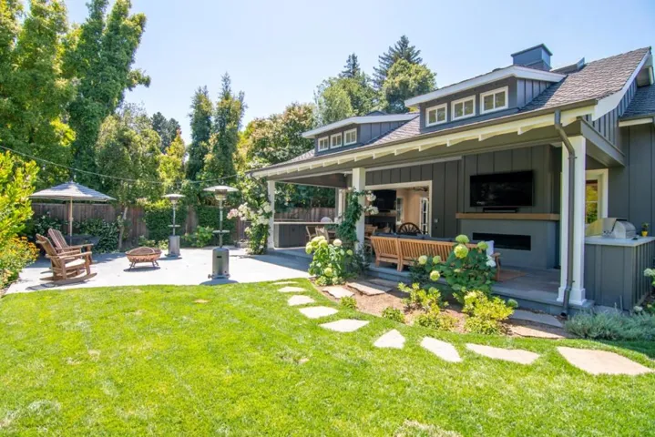 1099 Cambridge Avenue, Menlo Park, California 94025