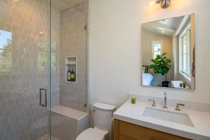 1099 Cambridge Avenue, Menlo Park, California 94025
