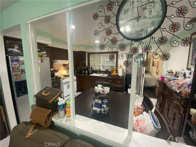 2171 Pomona Avenue, Costa Mesa, California 92627