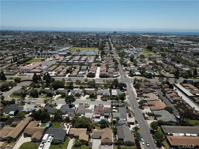 2171 Pomona Avenue, Costa Mesa, California 92627