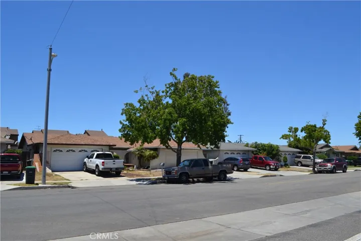 2171 Pomona Avenue, Costa Mesa, California 92627