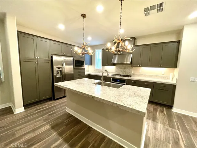 2 Landings Street, Pomona, California 91766