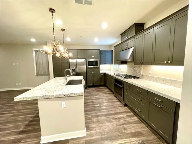 2 Landings Street, Pomona, California 91766