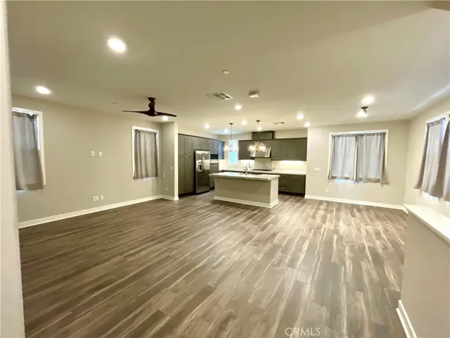 2 Landings Street, Pomona, California 91766