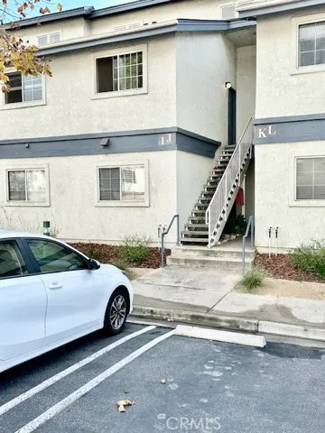 1043 Building