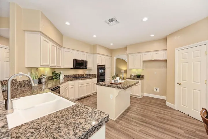 820 Morton Way, Folsom, California 95630