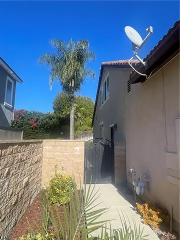 Gate into side yard
