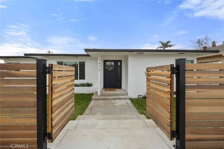 17472 E Santa Clara Avenue, Santa Ana, California 92705