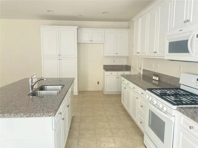 13088 58th Street, Eastvale, California 92880