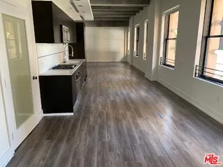 727 W 7th Street 510, Los Angeles, California 90017
