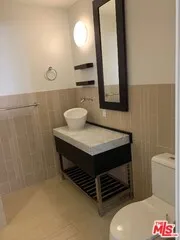 727 W 7th Street 510, Los Angeles, California 90017
