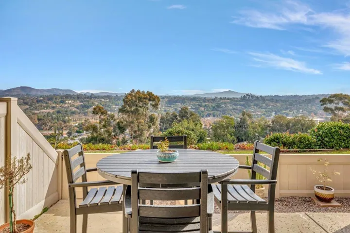 156 S Kihridge, Encinitas, California 92024