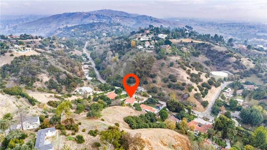 1425 East Road, La Habra Heights, California 90631