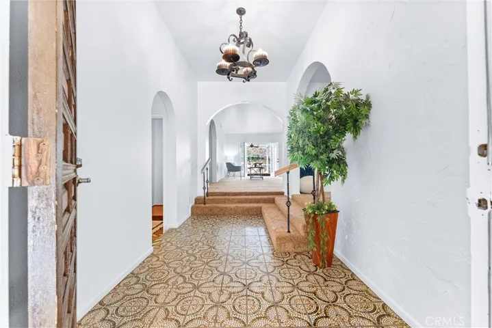 1425 East Road, La Habra Heights, California 90631