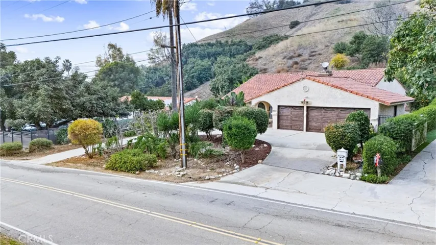 1425 East Road, La Habra Heights, California 90631