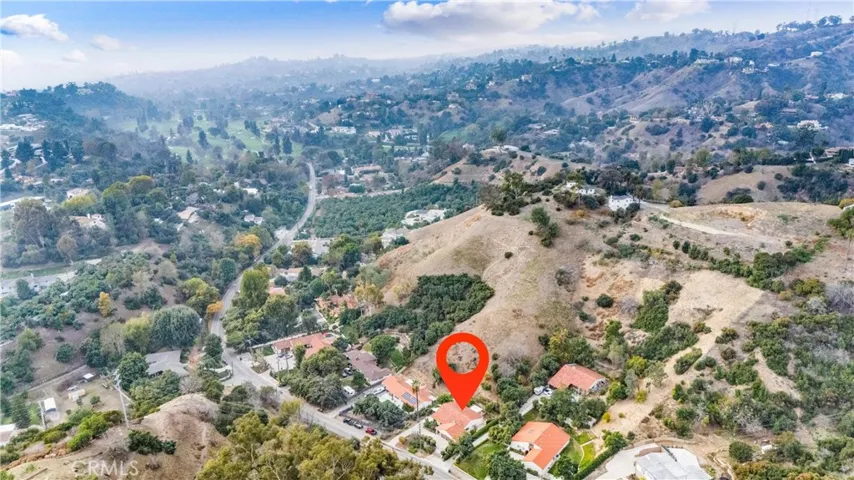 1425 East Road, La Habra Heights, California 90631