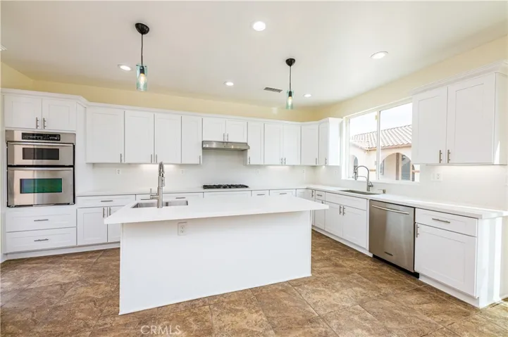 16615 Greene Circle, Riverside, California 92504