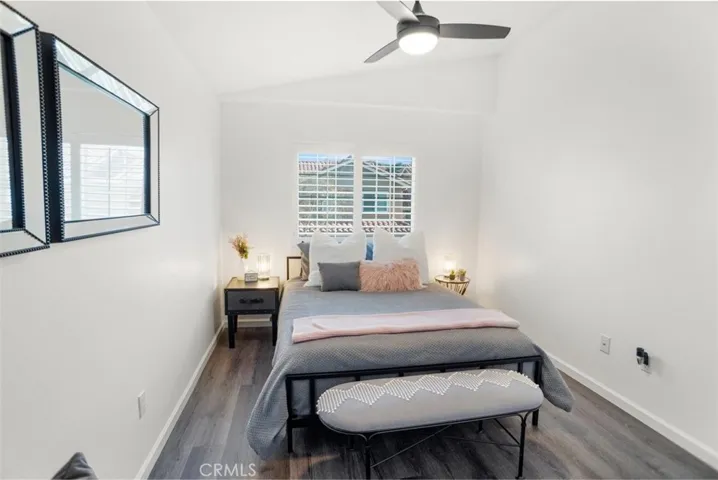 28102 Bobwhite Circle 3, Saugus, California 91350