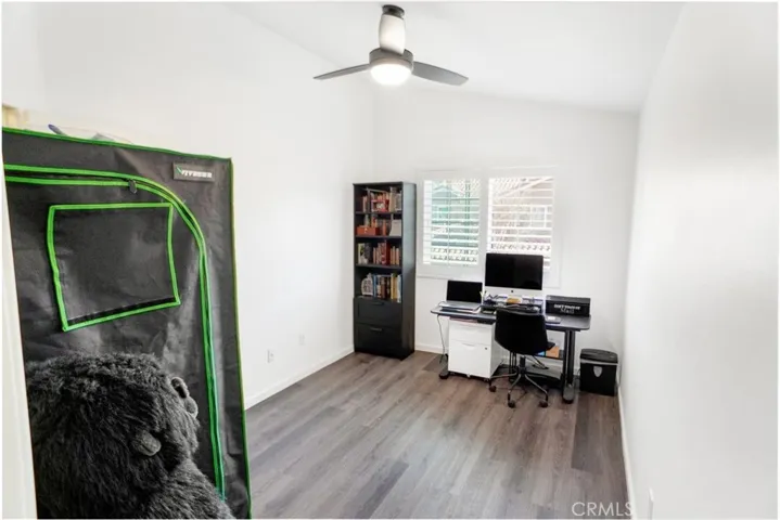 28102 Bobwhite Circle 3, Saugus, California 91350