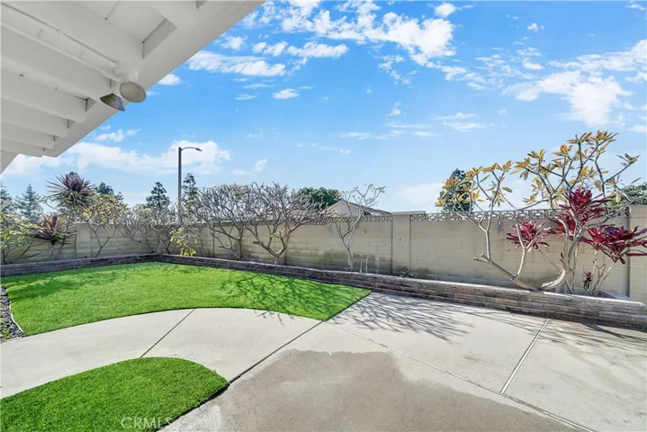 11639 Corinth Circle, Fountain Valley, California 92708