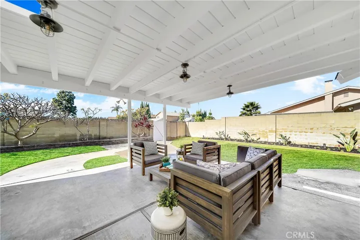 11639 Corinth Circle, Fountain Valley, California 92708