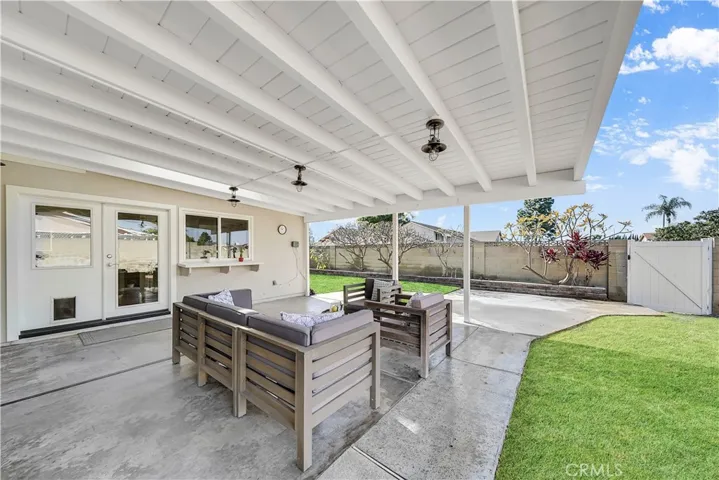 11639 Corinth Circle, Fountain Valley, California 92708