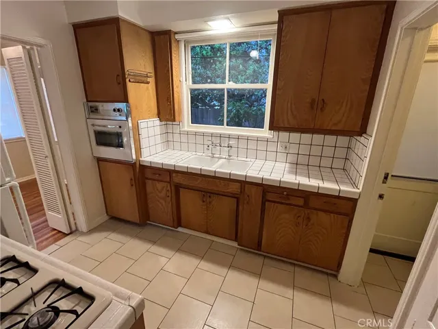 60 Eastern Avenue, Pasadena, California 91107