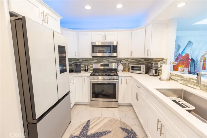 3244 Sparkler Drive, Huntington Beach, California 92649