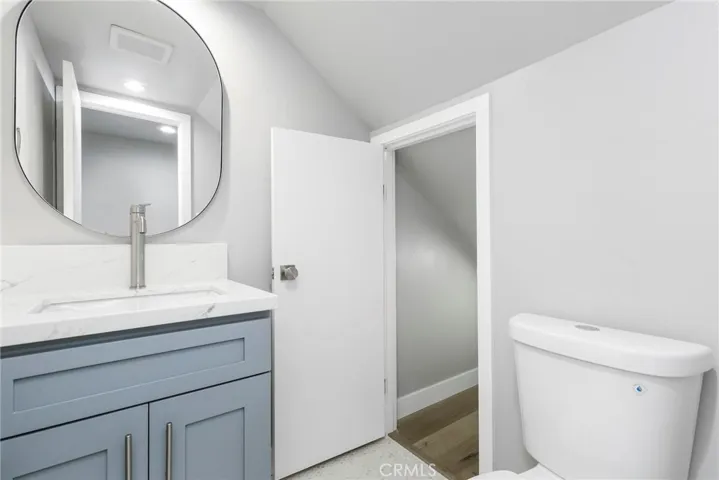 11842 Moorpark Street D, Studio City, California 91604