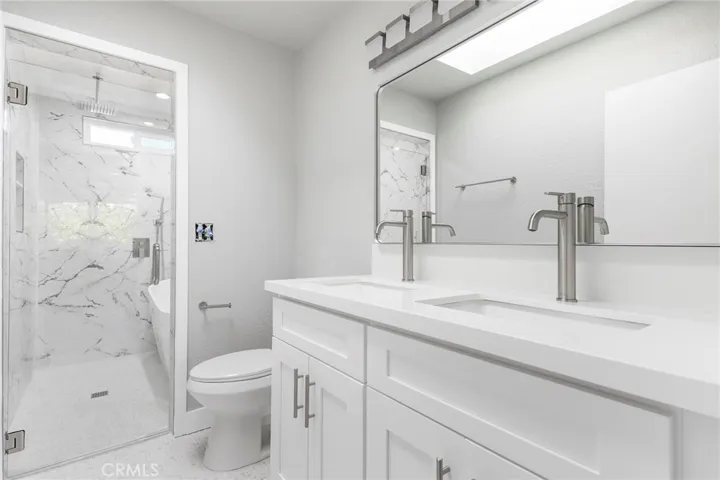 11842 Moorpark Street D, Studio City, California 91604