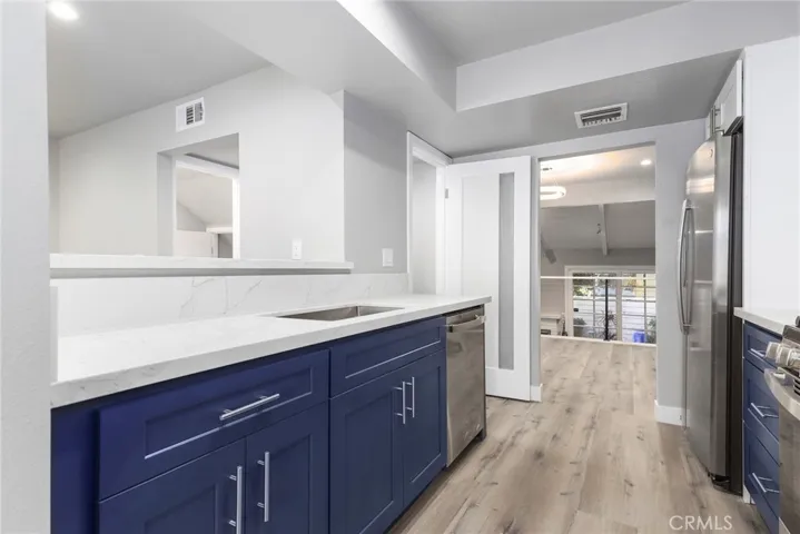 11842 Moorpark Street D, Studio City, California 91604