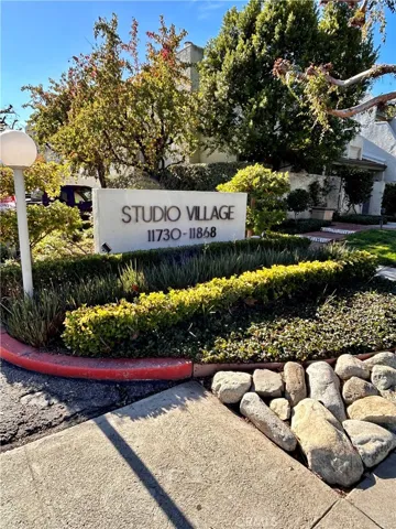 11842 Moorpark Street D, Studio City, California 91604