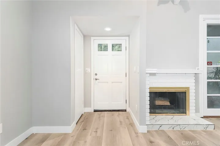 11842 Moorpark Street D, Studio City, California 91604