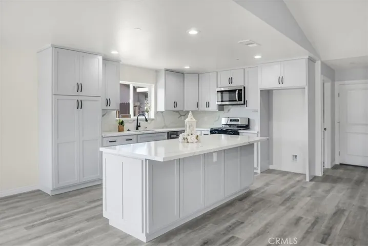8093 Alston Avenue, Hesperia, California 92345