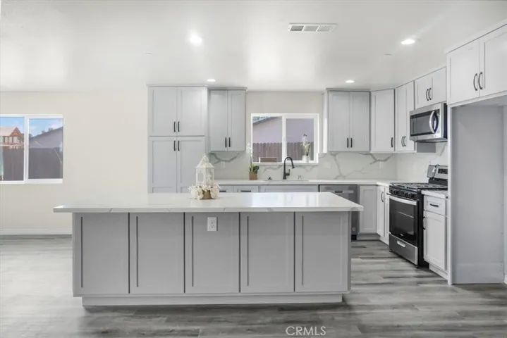 8093 Alston Avenue, Hesperia, California 92345