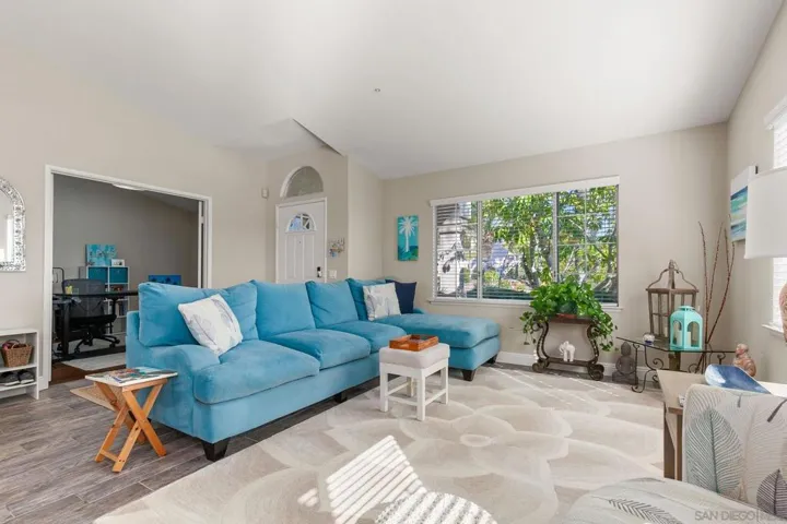 2495 Melissa Ct, Vista, California 92081