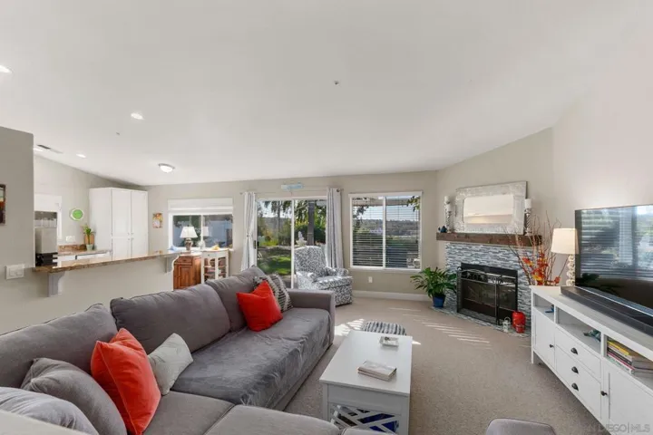 2495 Melissa Ct, Vista, California 92081