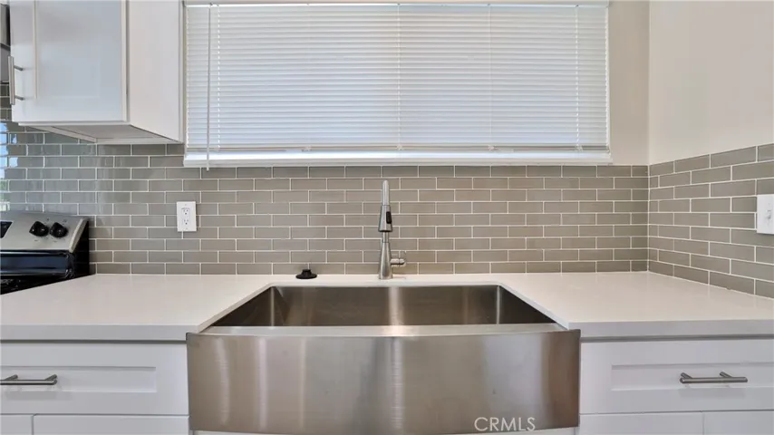 Oversized Stainless steel sink