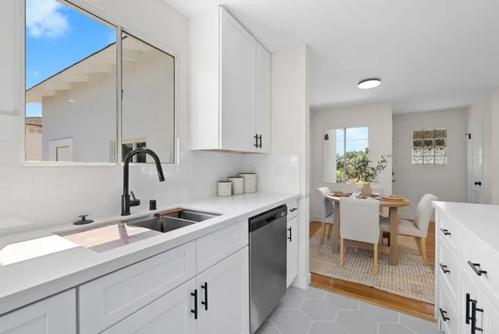 Light an Bright Kitchen View