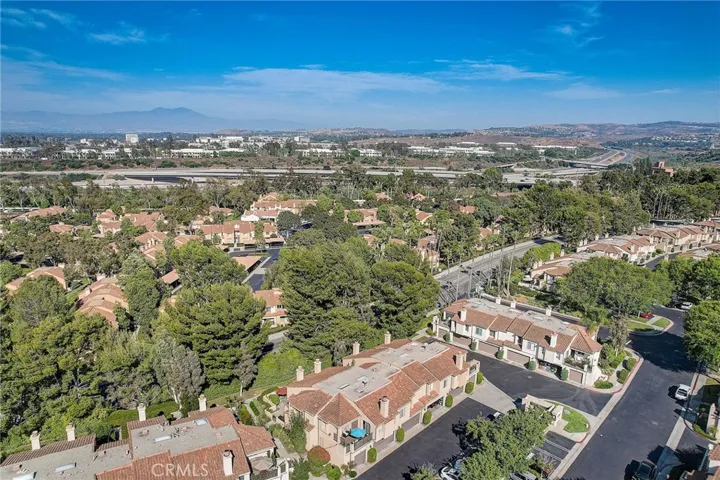 86 Corsica Drive, Newport Beach, California 92660