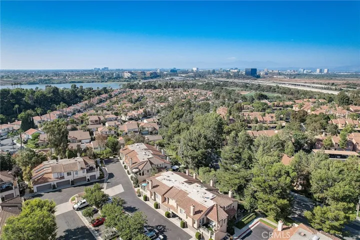 86 Corsica Drive, Newport Beach, California 92660