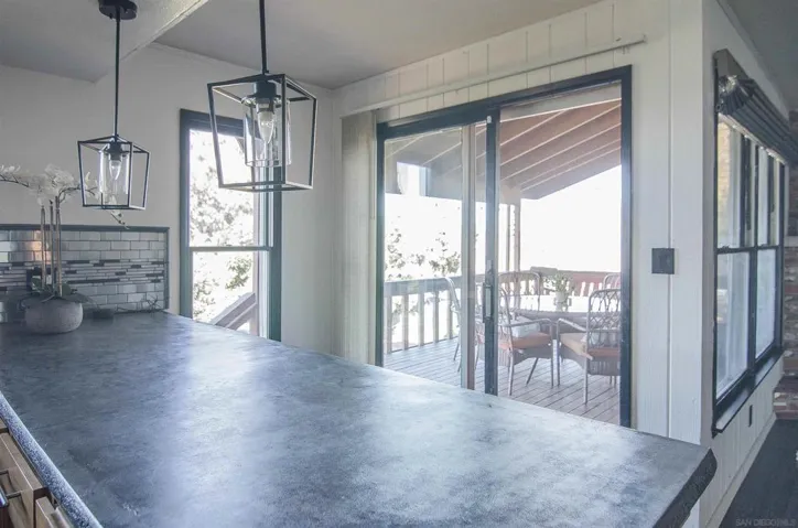 959 Luna Vista Dr, Escondido, California 92025