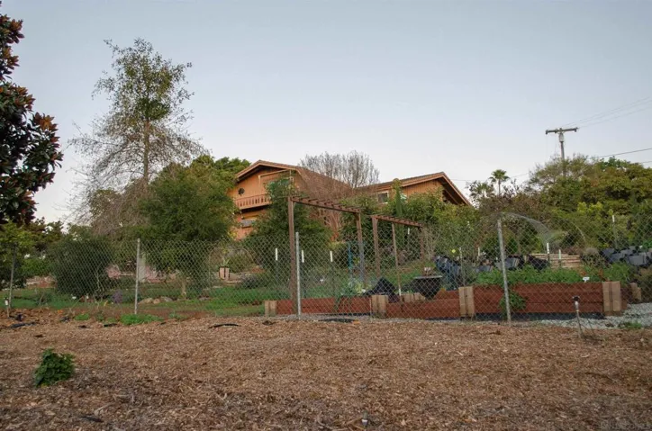 959 Luna Vista Dr, Escondido, California 92025