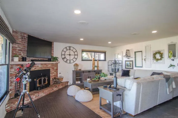 959 Luna Vista Dr, Escondido, California 92025