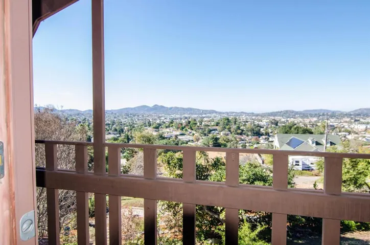 959 Luna Vista Dr, Escondido, California 92025