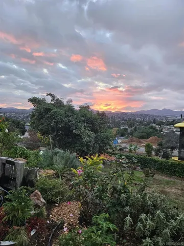 959 Luna Vista Dr, Escondido, California 92025