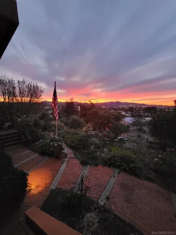 959 Luna Vista Dr, Escondido, California 92025