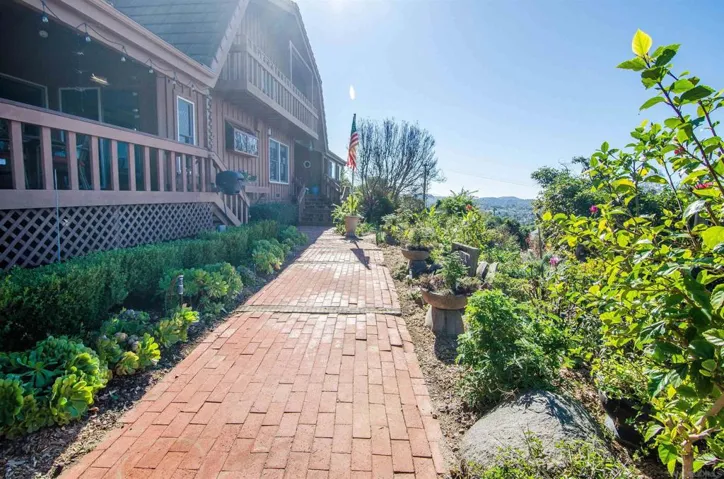 959 Luna Vista Dr, Escondido, California 92025